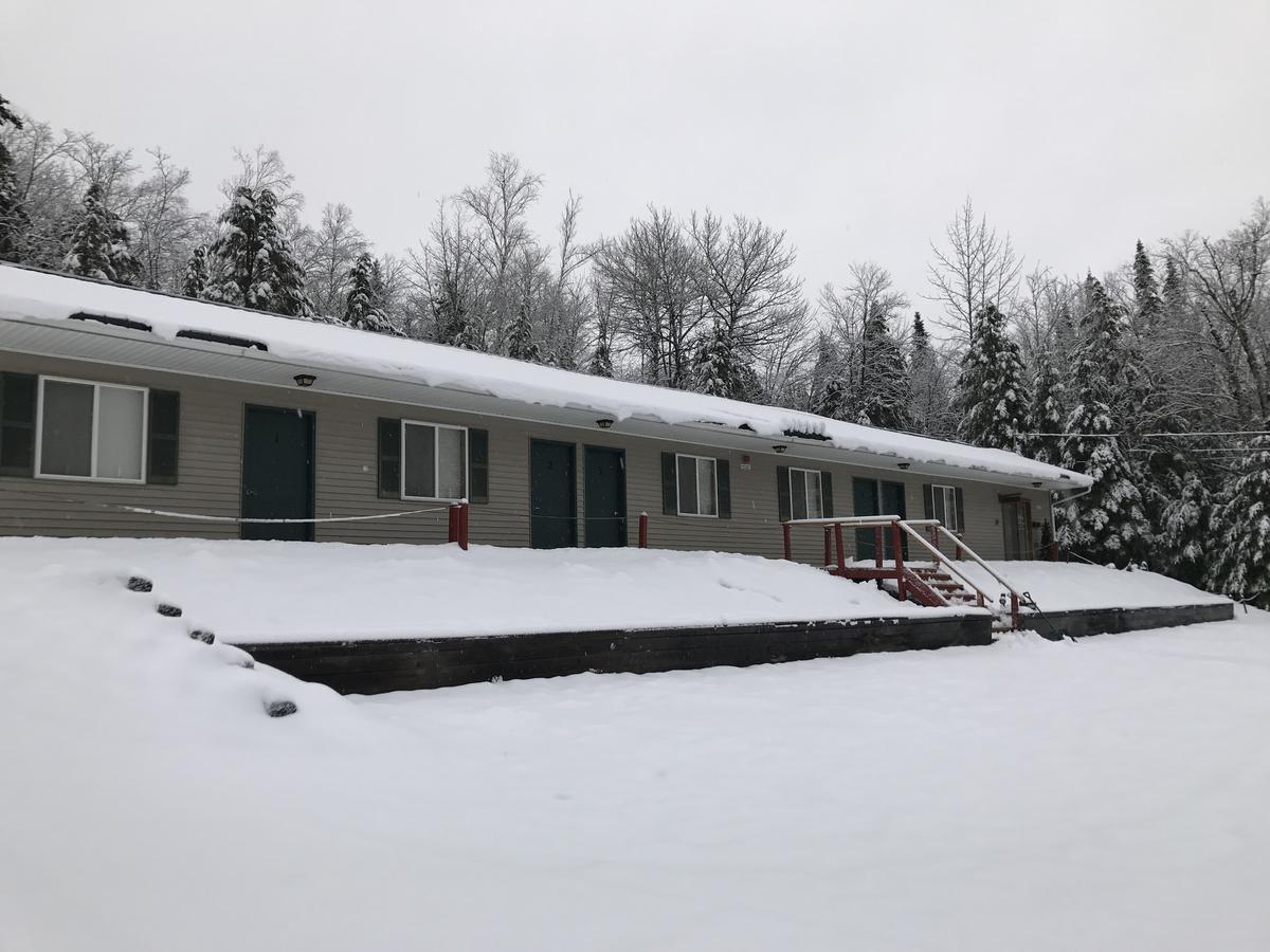 Peaks Kenny Lodge Dover-Foxcroft Exterior foto